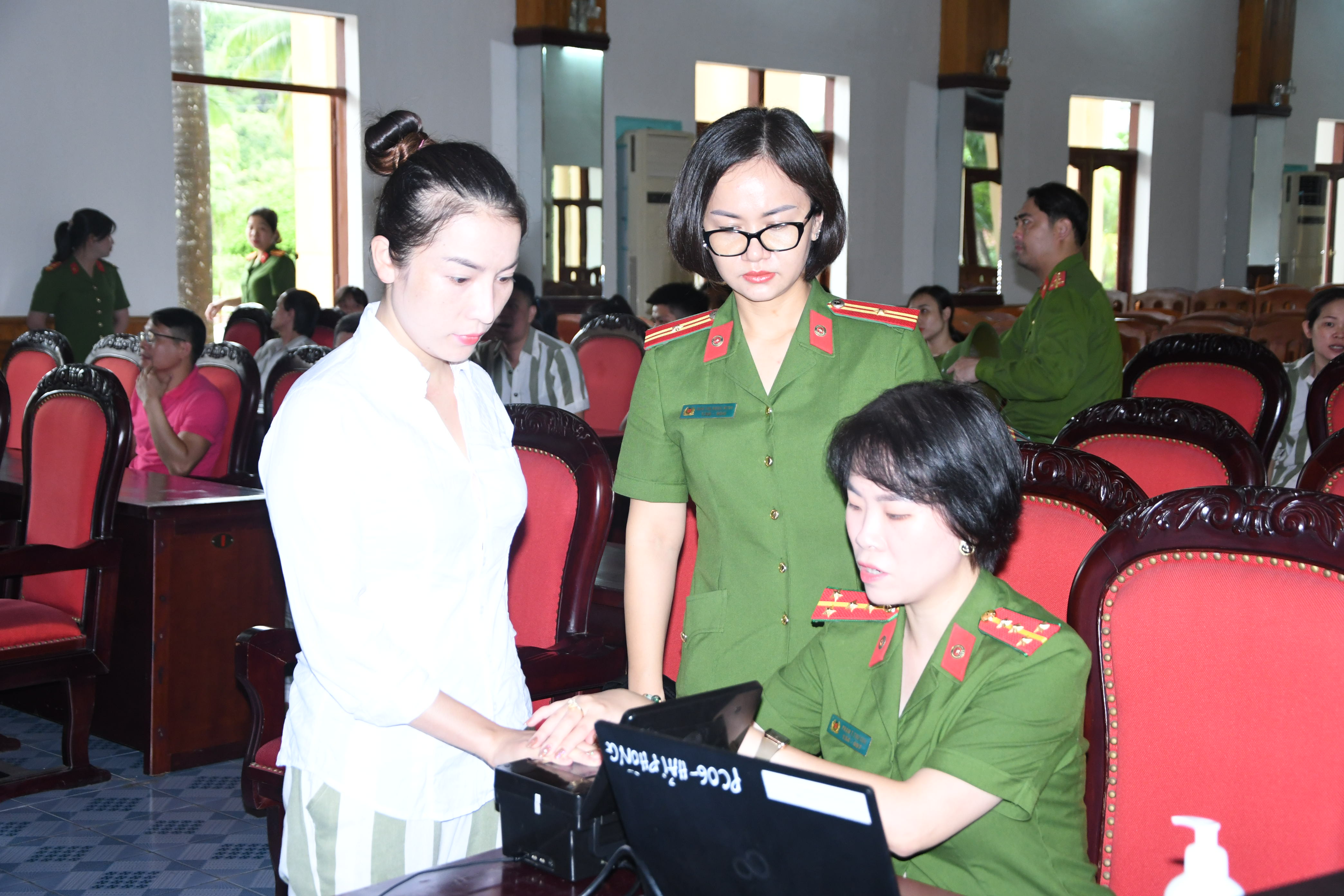 Các trường hợp phải cấp đổi, cấp lại thẻ căn cước, trình tự, thủ tục cấp đổi, cấp lại